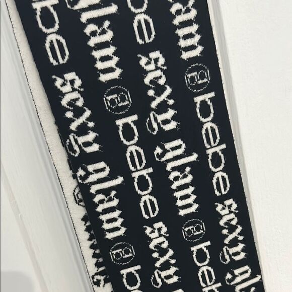 Bebe Black Skinny Long Winter Scarf Y2K White Script Logo, Vintage 2000s - Picture 2 of 4